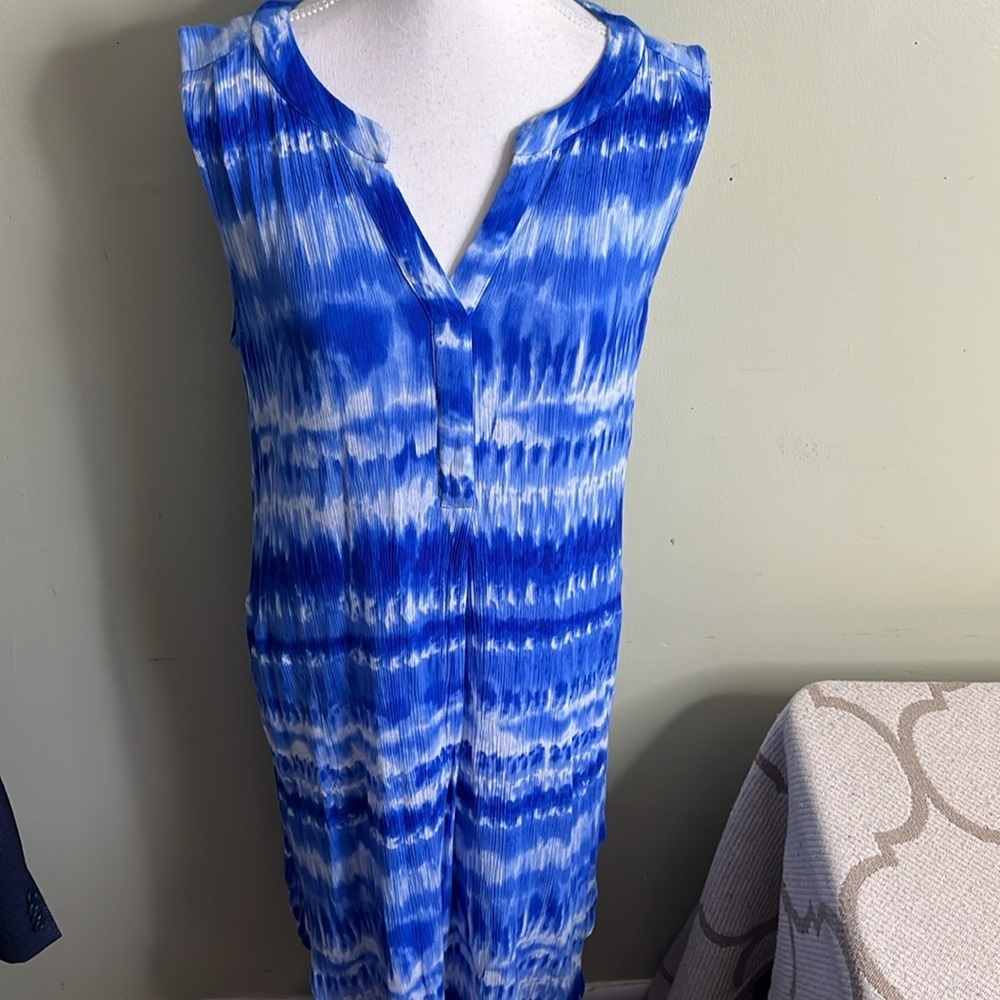 Attitudes by Renée Blue and White Tie-Dye pockets midi dress, size medium